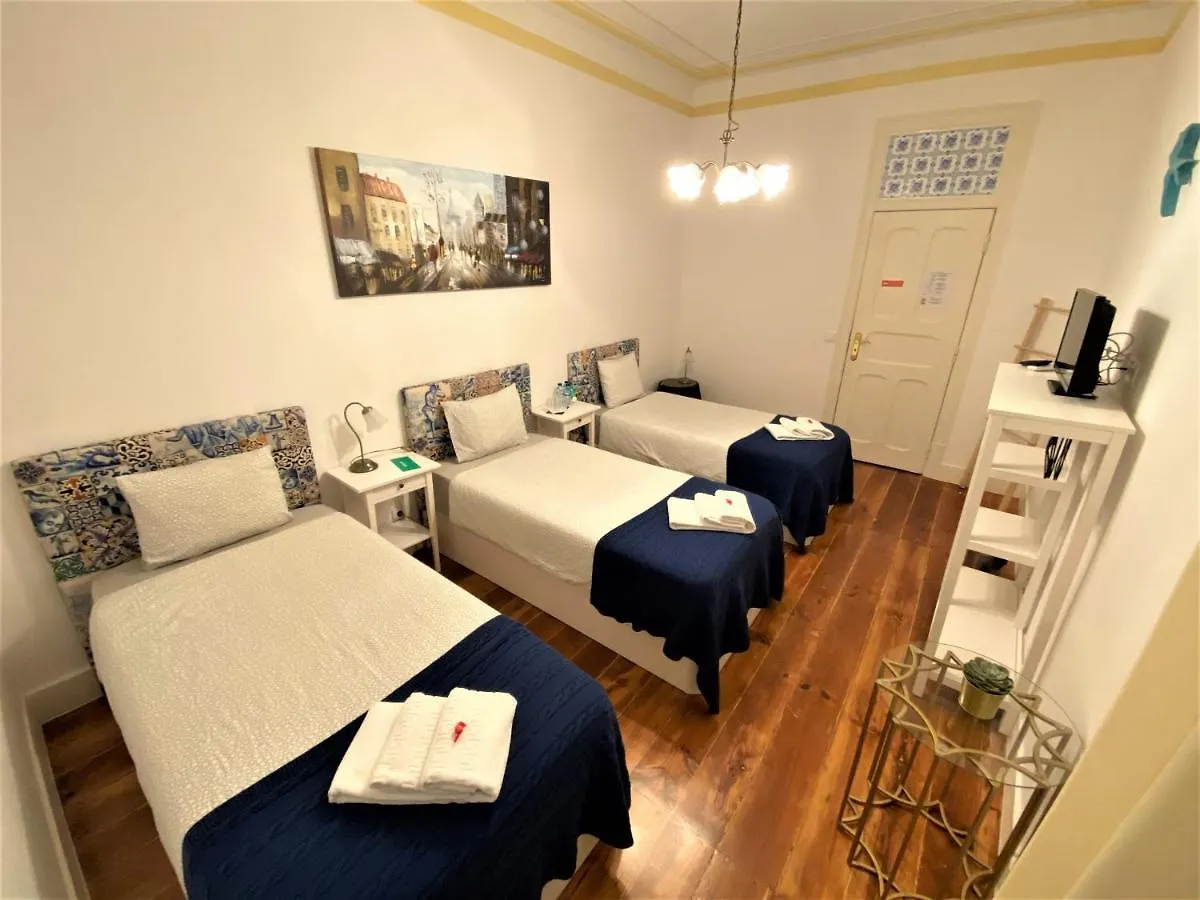 Rainbow Guesthouse 56 Lisbon Guest house