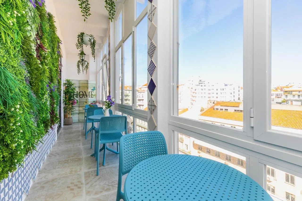 Rainbow Guesthouse 56 Lisbon Guest house